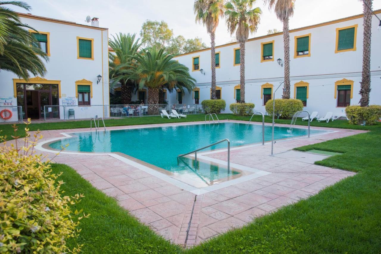 Hotel Balneario El Raposo Puebla de Sancho Perez Exterior photo